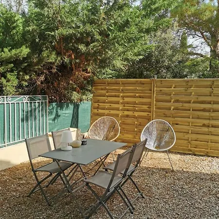 Charmant T2 Avec Exterieur Au Coeur Du Vaucluse Chateauneuf-de-Gadagne Exterior photo