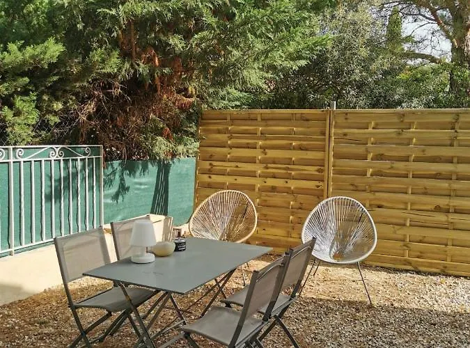 Charmant T2 Avec Exterieur Au Coeur Du Vaucluse