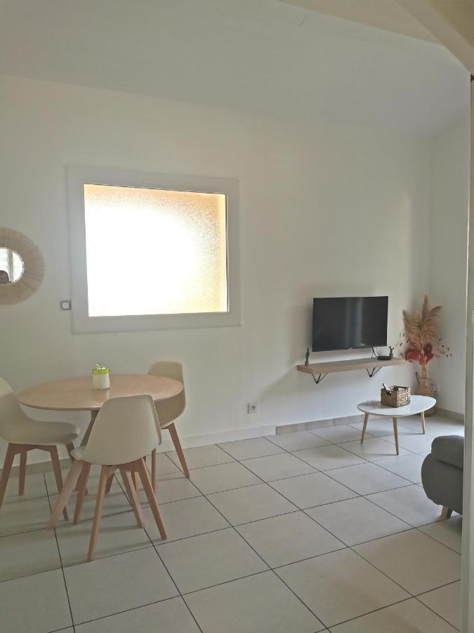 Apartment T2 Avec Exterieur Au Coeur Du Vaucluse *